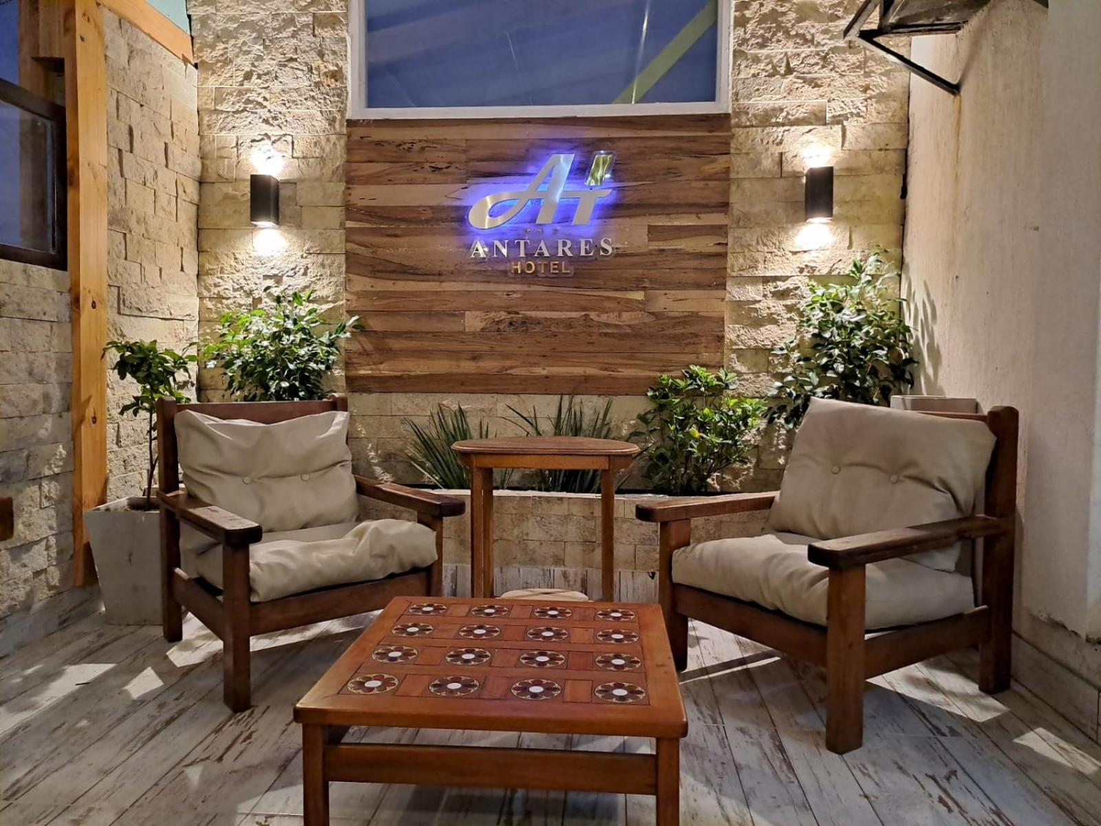 לאס גרוטאס Hotel Antares מראה חיצוני תמונה